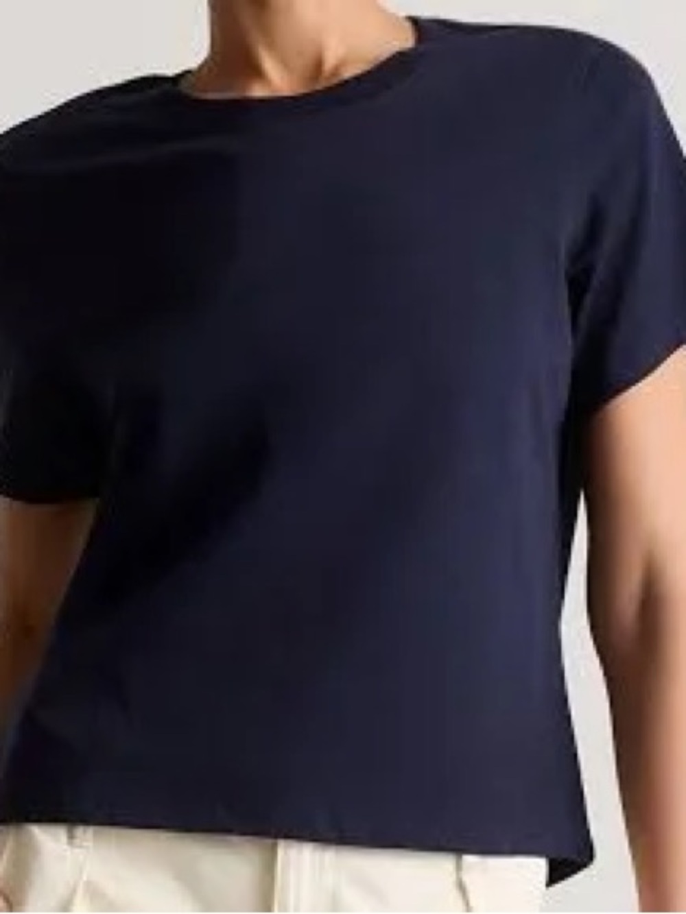 Quince 100% Organic Cotton Boxy in Navy size L